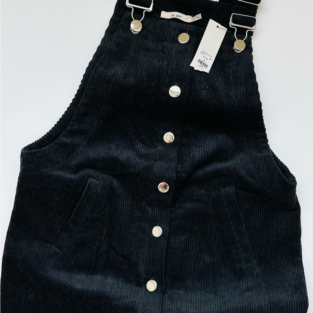 NWT Francesca’s 2 mini jumpers